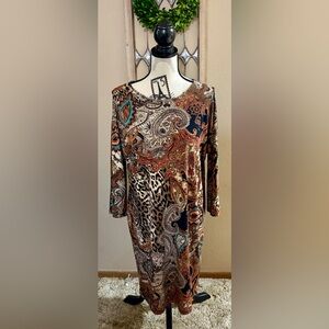 Chico’s women's size 1 dress, EUC, long-sleeve, cold shoulder style